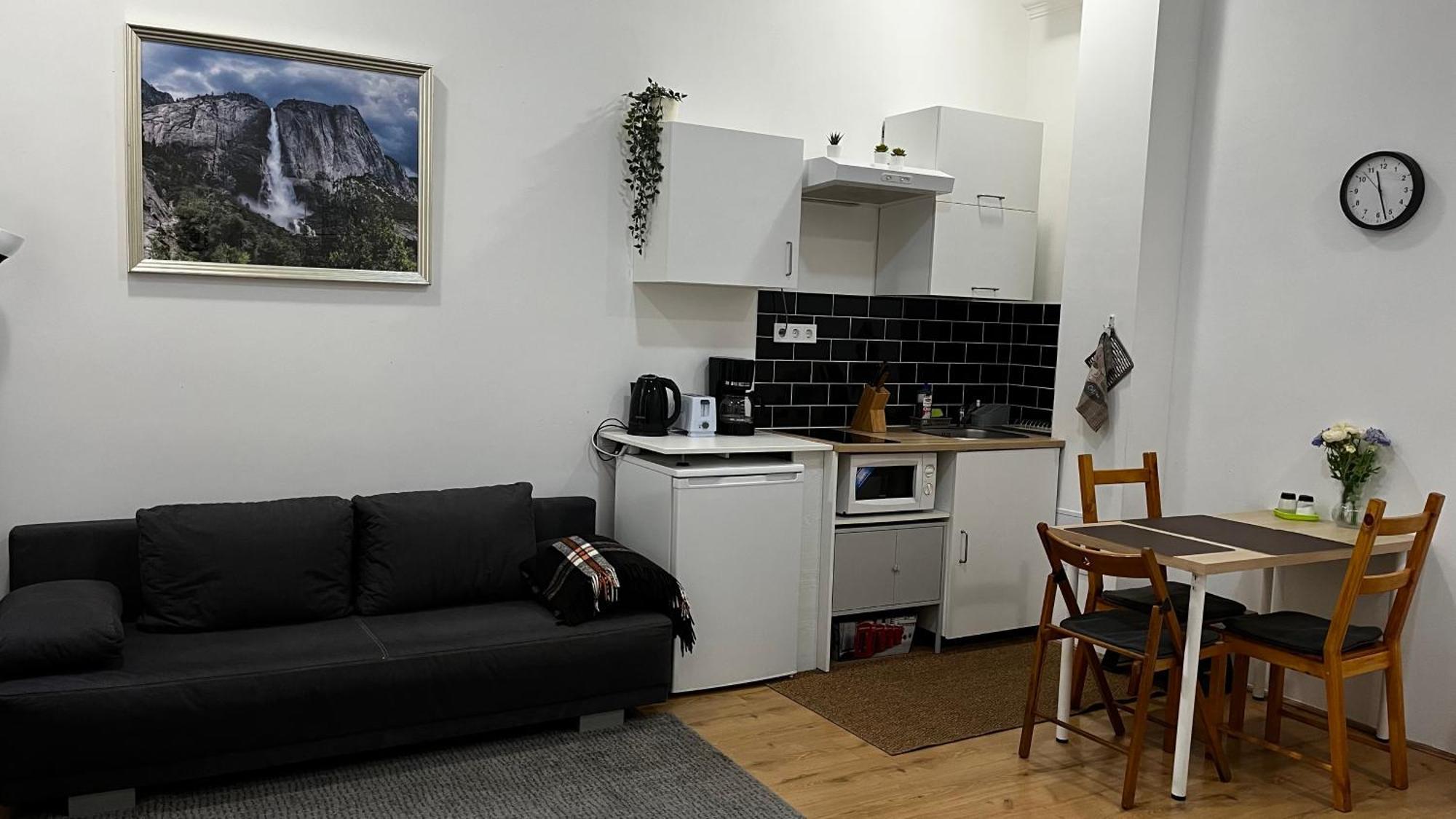 M&M Apartment Budapest House Buitenkant foto